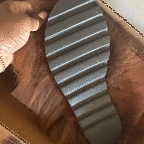 Hanifa Black and Brown Fur Slippers - Picture 4 of 4